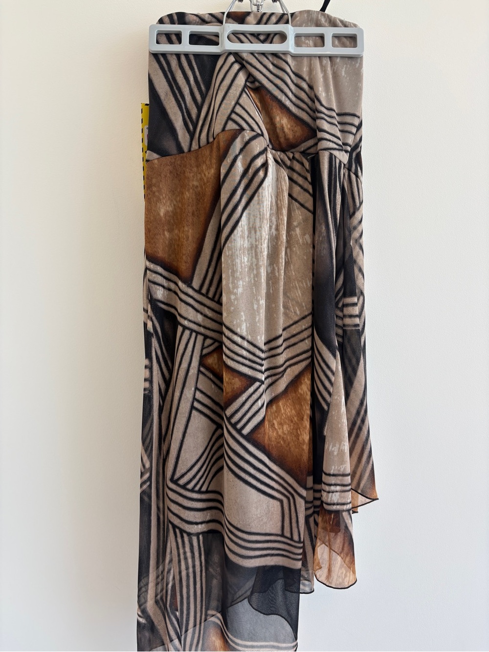 Le Chateau Brown & Black Sheer Strapless Dress - Picture 3 of 6